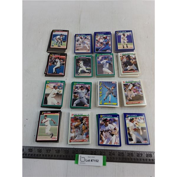 Large Quantity of Score 1991 MLB Collector Cards