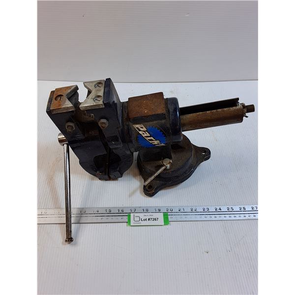 Double Head Bench Vise - HEAVY, CANNOT SHIP, 15" x 9" x 8"