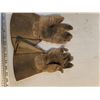 Image 8 : Shoei Helmet, Face Shield (2)  Leather Gloves