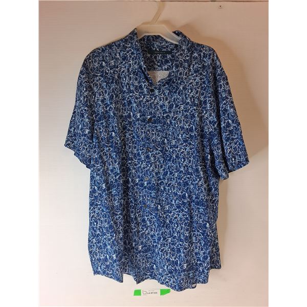 Men's Perry Ellis Tshirt- XL