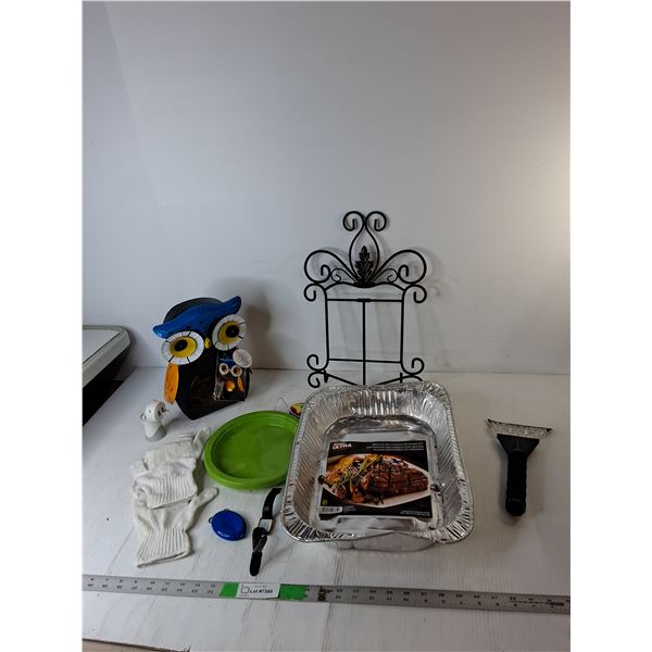 Roaster Pan, Light Up Owl 10.75"- Batteries Required, Window Scraper, Misc.