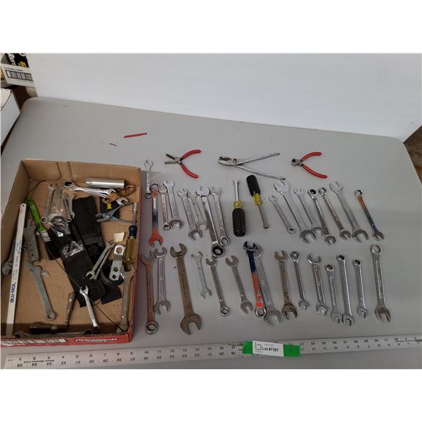 Miscellaneous Wrenches, Pliers, Nut Driver
