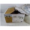 Image 2 : Hampton Bay Twin Pack Flush Mount Fixture - New