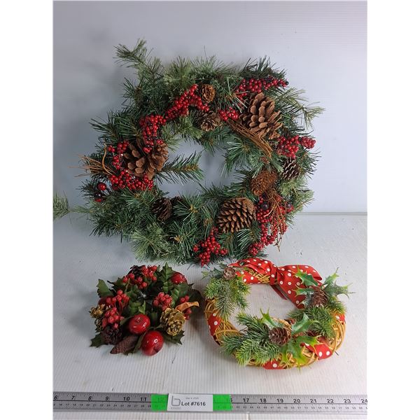 (3) Christmas Wreath
