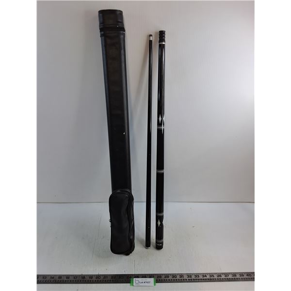 Livex 2-Piece Pool Cue & Caddy