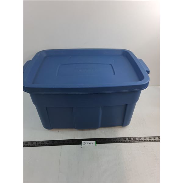 Rubbermaid Roughneck Storage Bin w/Lid - 20x14x12" - Pickup Preferred