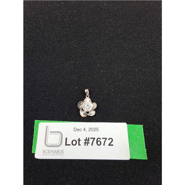 Sterling Silver Necklace Pendant w/Cubic Zirconia Gem