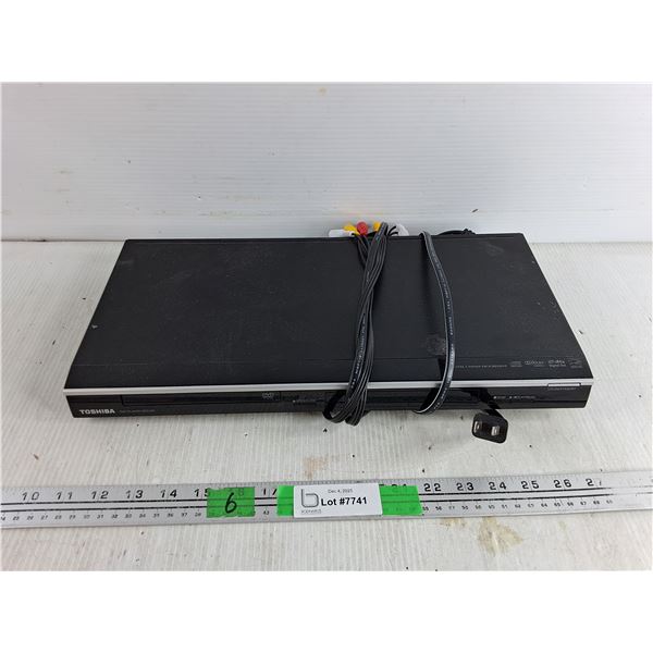 Toshiba DVD Player - Powers On, As Is