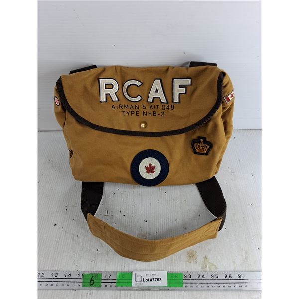 RCAF Airmans Kit 048 Type NHB 2 Bag