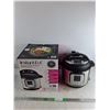 Image 1 : Instant Pot 7 in 1 Multi Use Programmable Pressure Cooker, Powers On, As Is
