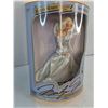 Image 3 : 1993 Collector's Series Marilyn Monroe Doll #3 NIB