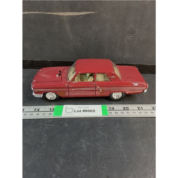 1:24 Die Cast 1964 Ford Fairlane Thunderbolt