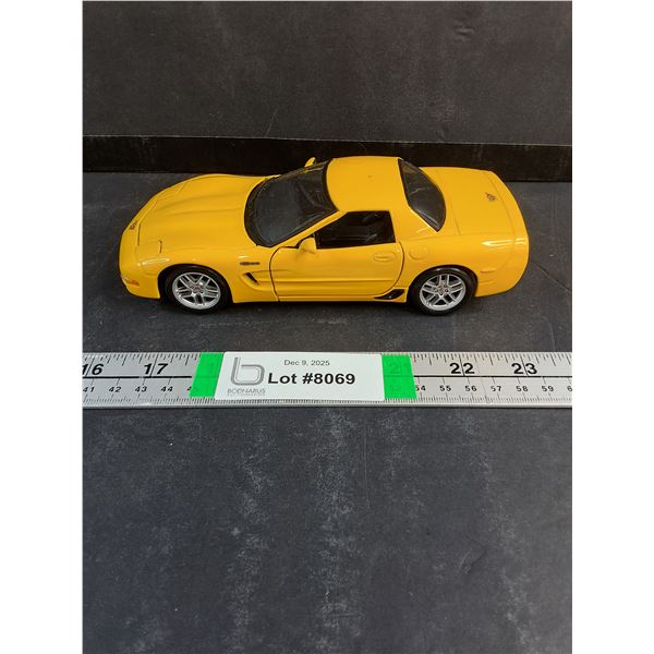 1:24 Die Cast 2002 Chev Corvette