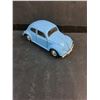 Image 3 : 1:24 Die Cast Volkswagen Beetle
