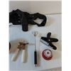 Image 3 : (8) Cat Bowls, Can Opener, Whisk, Timer, Clamp, Harness