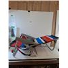 Image 3 : Tommy Bahama Beach Chair With Pillow - PICK UP ONLY
