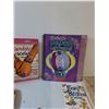 Image 6 : (2) Travel Wine Mugs, Friendship Bracelet Kit, Paper Lantern Kit, Misc - PICK UP