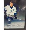 Image 2 : Autographed Wayne Gretzky Framed Promotional Picture for Zurich Insurance - 10.5" x 12.5"