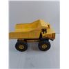 Image 2 : Vintage Tonka Dump Truck - 16.5x10x8"