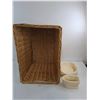 Image 2 : Large Wicker Basket - 24x17x15", Pair of Knit Baskets - Pickup Preferred
