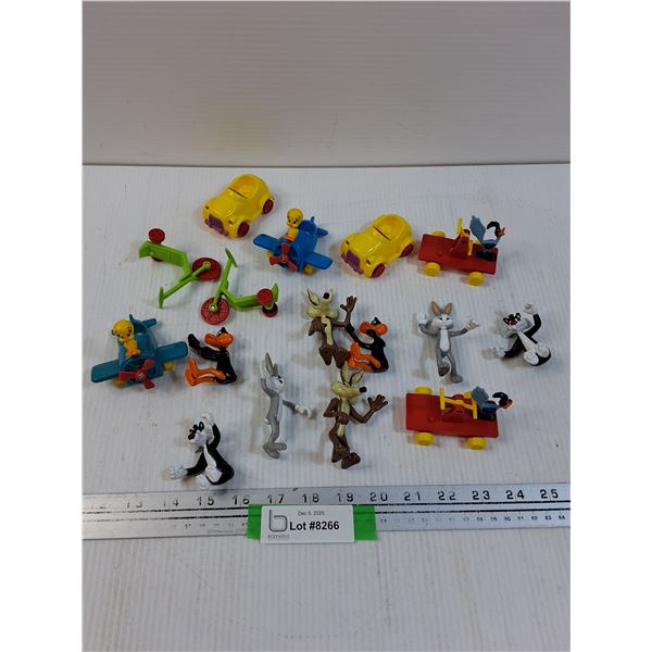Looney Tunes Figurines & Vehicles Lot