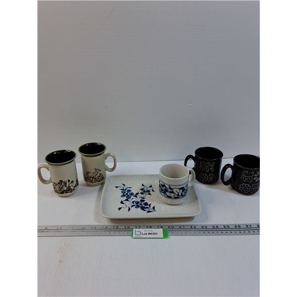 (4) Mugs & Hostess Set (Ceramic)