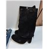 Image 5 : (3) Miss Me Womens Jeans (Size 27, 28) & Sam Edelman Suede Boots (Size 7.5)