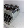 Image 3 : Vintage Typewriter - As Is - PICK UP ONLY
