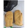 Image 5 : Insulated Rubber Boots - Size 8, Leather Belt, Winter Mittens
