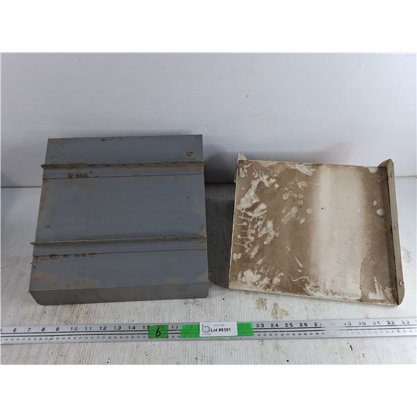 Metal Stands/Shelves 12" x 7" x 12" - PICK UP