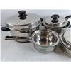 Image 3 : Assorted Cooking Pots with Lids