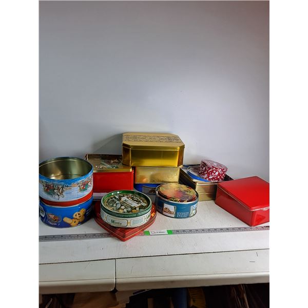 *Various Tin Containers Festive 