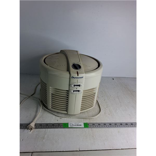 Duracraft HEPA 130 Air Purifier (powers on)