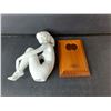 Image 3 : 8.5" Kaiser Bisque 'Woman Sitting Nude' Porcelain Figurine #568 & Wooden Stand