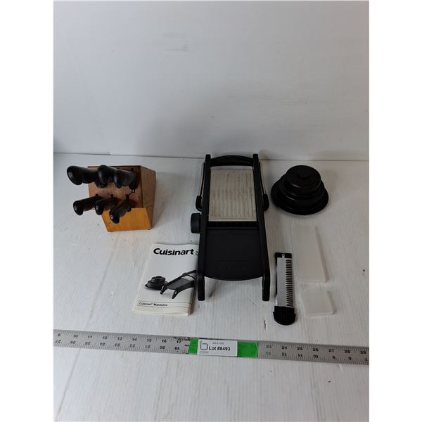 (6) Knives with Knifeblock & Cuisinart Mandoline