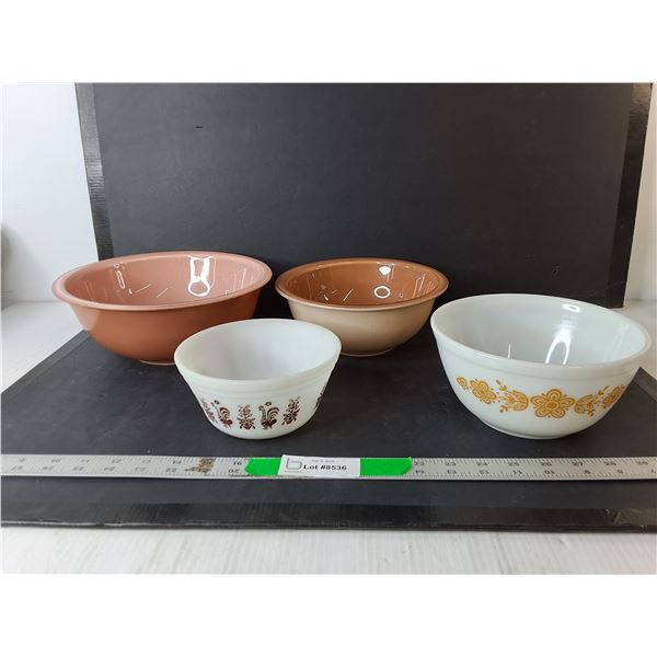 (4) Bowls- Pyrex Butterfly Gold/Other & Fire King