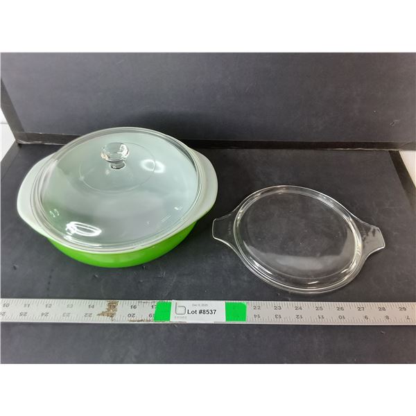 Pyrex Bowl 10" Diameter & (2) Lids