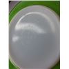 Image 3 : Pyrex Bowl 10" Diameter & (2) Lids