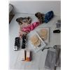 Image 3 : Snapbelts, Headbands, Makeup Brushes, Misc. New