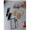 Image 3 : Makeup Brushes, Headbands, Snapbelts, Misc. New