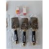 Image 2 : Forefoot Socks, Hairbrushes, Snapbelts, Misc. New
