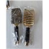 Image 2 : (10) Fangea Hairbrushes- Sealed