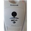 Image 2 : Honeywell QuickSteam Humidifier- Powers On/As Is, Requires Repair