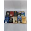 Image 2 : (10) Paperback Novels