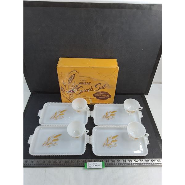 Vintage Anchor Hocking 8-Piece "Wheat" Snack Set w/Original Box