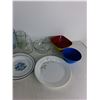 Image 3 : (2)Pyrex Measuring Cups, (5)Ceramic Plates Up To Approx10", (3)Cups Up To 6.5",(3) Plastic Bowls