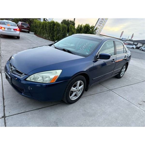 HOND ACCORD 2004 T-DONATION