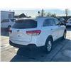 Image 3 : KIA SORENTO 2017 O/S TITLE 2 DAYS