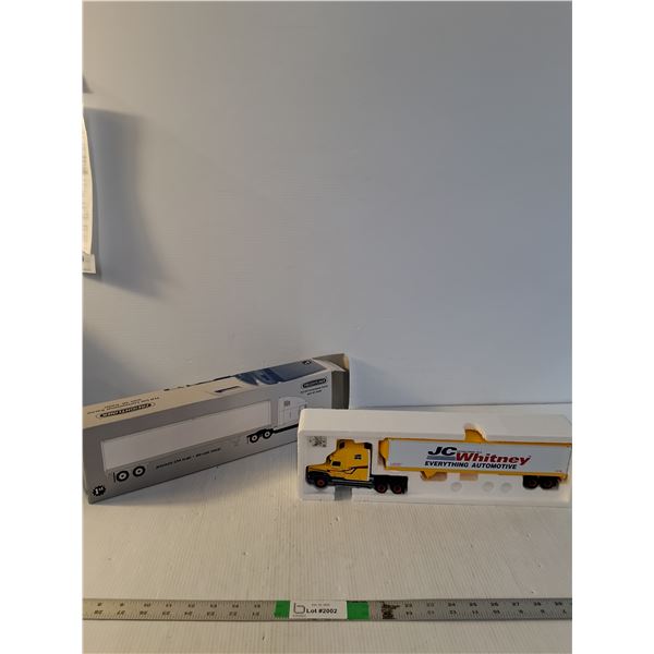 Freightliner Conventional Tractor-Trailer 48' 1/54 Scale (NIB)