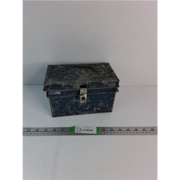 Metal Storage Box Approx 8.5"x 5"x5"